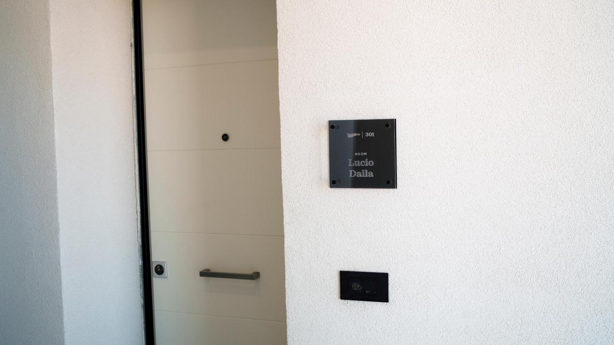 Welcomely - Affittacamere Seamphony Rooms Ольбия Экстерьер фото